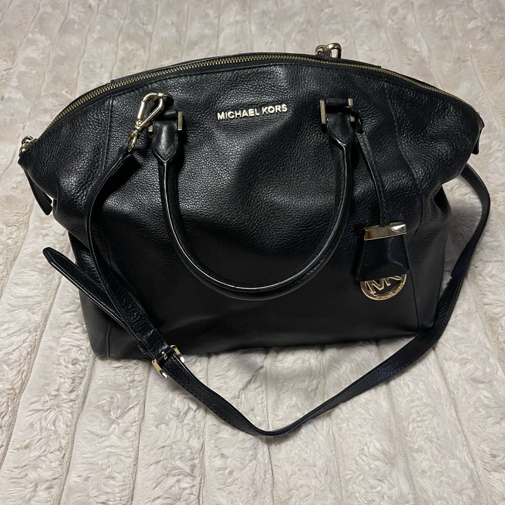 Michael Kors • Black Pebble Leather Crossbody Handbag